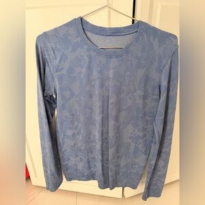 Lululemon relaxed fit swiftly